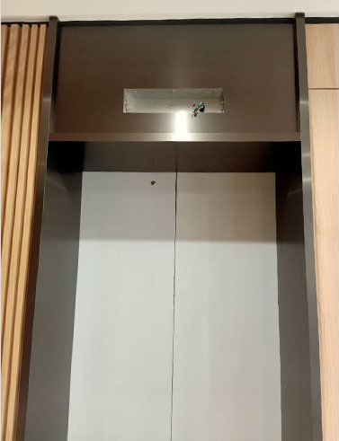 Titanium - Lift Door